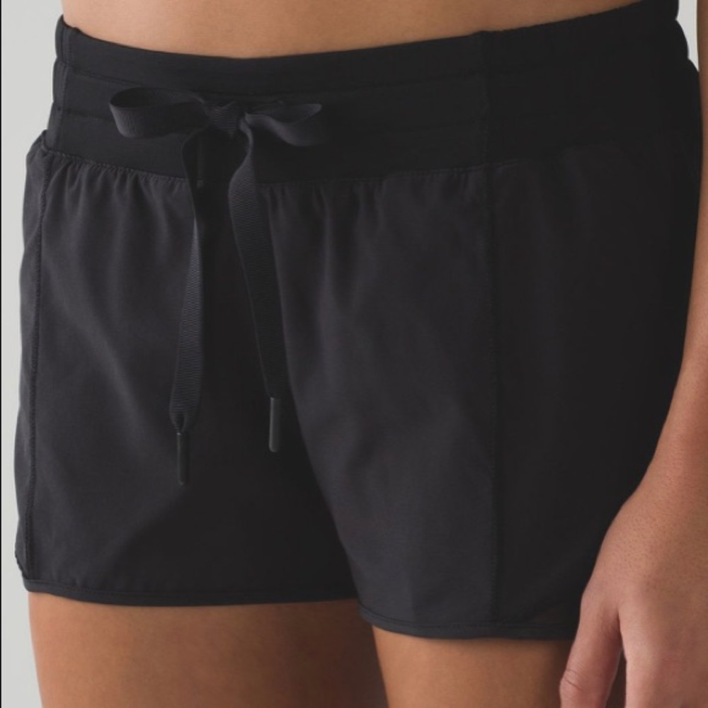 Lululemon Hotty Hot Short, 2.5" Black